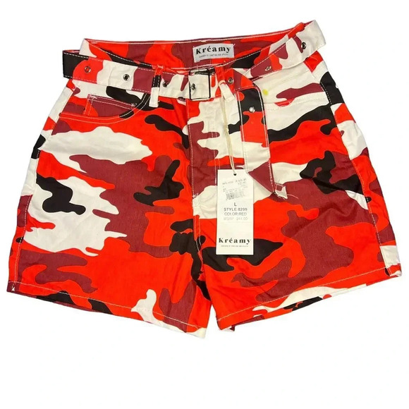NWT Kréamy‎ Women's Large Red Camo Belted Utility Cargo Shorts - Picture 1 of 3